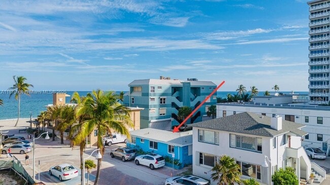 3220 N Surf Rd in Hollywood, FL - Building Photo - Building Photo