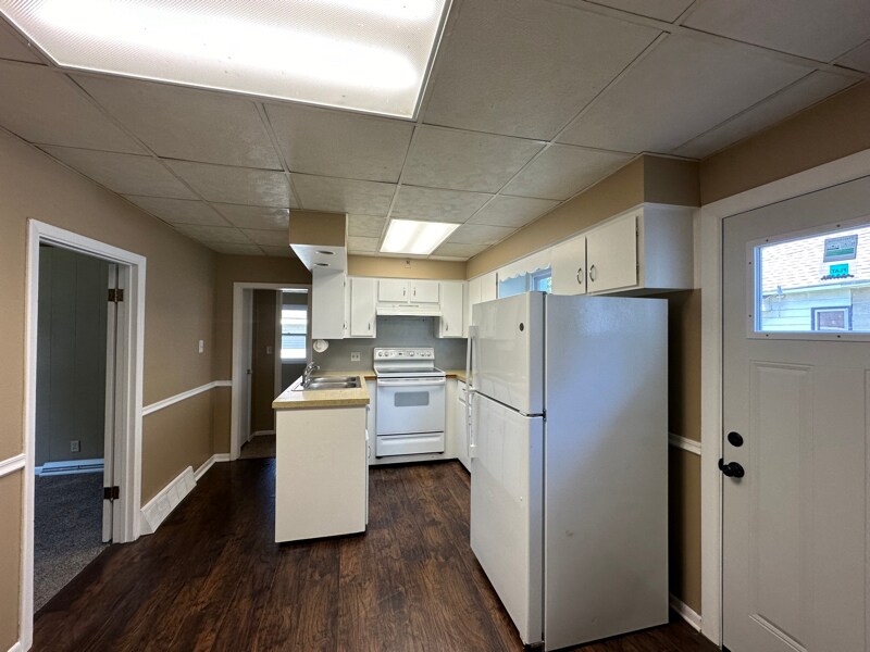 806 15th Ave S, Unit Lower in Clinton, IA - Building Photo