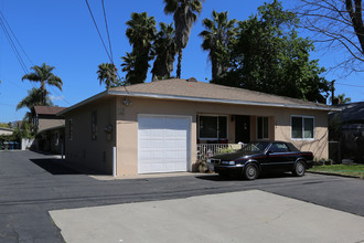 360 N Juniper St in Escondido, CA - Building Photo - Building Photo