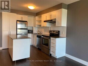 253 South Park Rd in Markham, ON - Building Photo - Building Photo