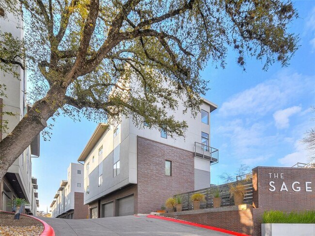 1702 S Lamar Blvd in Austin, TX - Building Photo - Building Photo