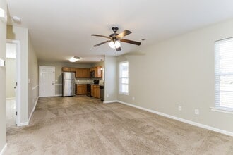 5798 Misty Hill Cir in Clemmons, NC - Building Photo - Building Photo