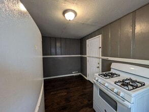 1243 Long Ave in Beaumont, TX - Building Photo - Building Photo