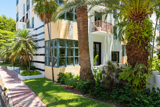 Helen Mar in Miami Beach, FL - Building Photo - Building Photo