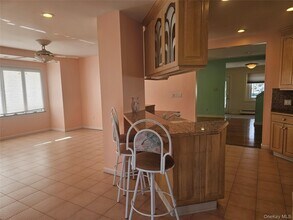 14 Alameda St in Inwood, NY - Building Photo - Building Photo