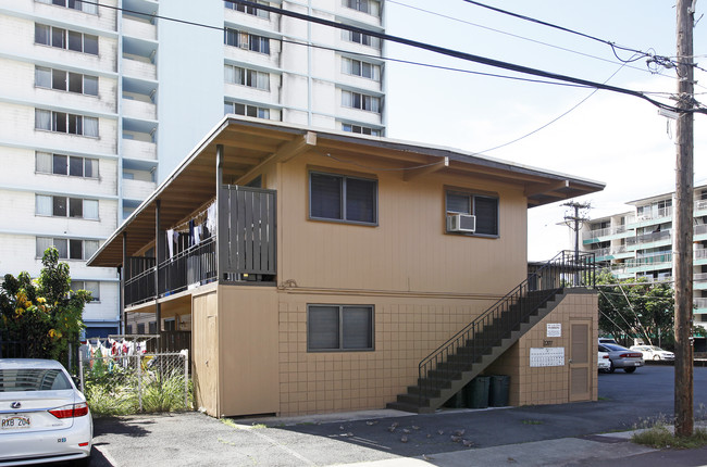 1207 Matlock Ave in Honolulu, HI - Building Photo - Building Photo