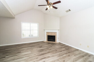 11405 Vinea Ln in Hampton, GA - Building Photo - Building Photo