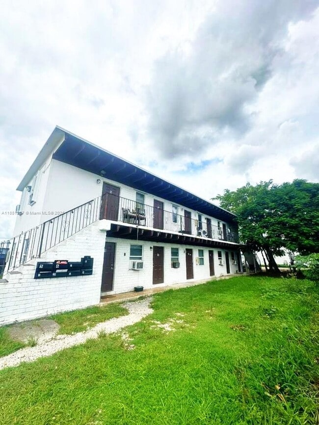 property at 845 SW 6th St