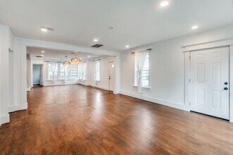 1218 Ranier St in Dallas, TX - Building Photo - Building Photo
