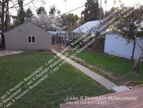 2220 U St in Sacramento, CA - Building Photo - Building Photo