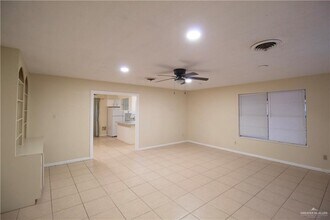 15 W Cano St in Edinburg, TX - Building Photo - Building Photo