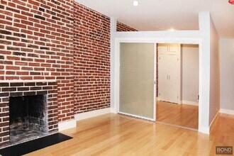 349 E 52nd St in New York, NY - Building Photo - Building Photo