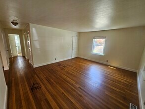 210 Granby Park, Unit 1 in Norfolk, VA - Building Photo - Building Photo