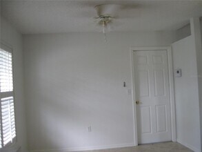 4540 3rd Ave Dr E in Bradenton, FL - Building Photo - Building Photo