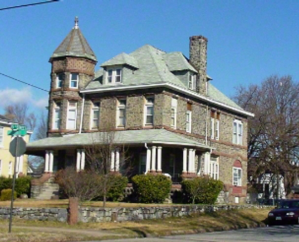 1501 Patterson in Roanoke, VA - Foto de edificio