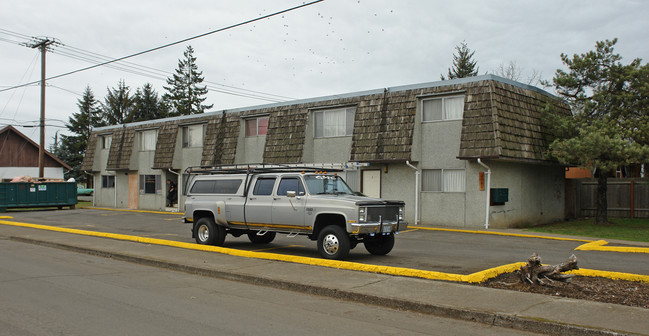 2380 A St in Springfield, OR - Building Photo - Building Photo