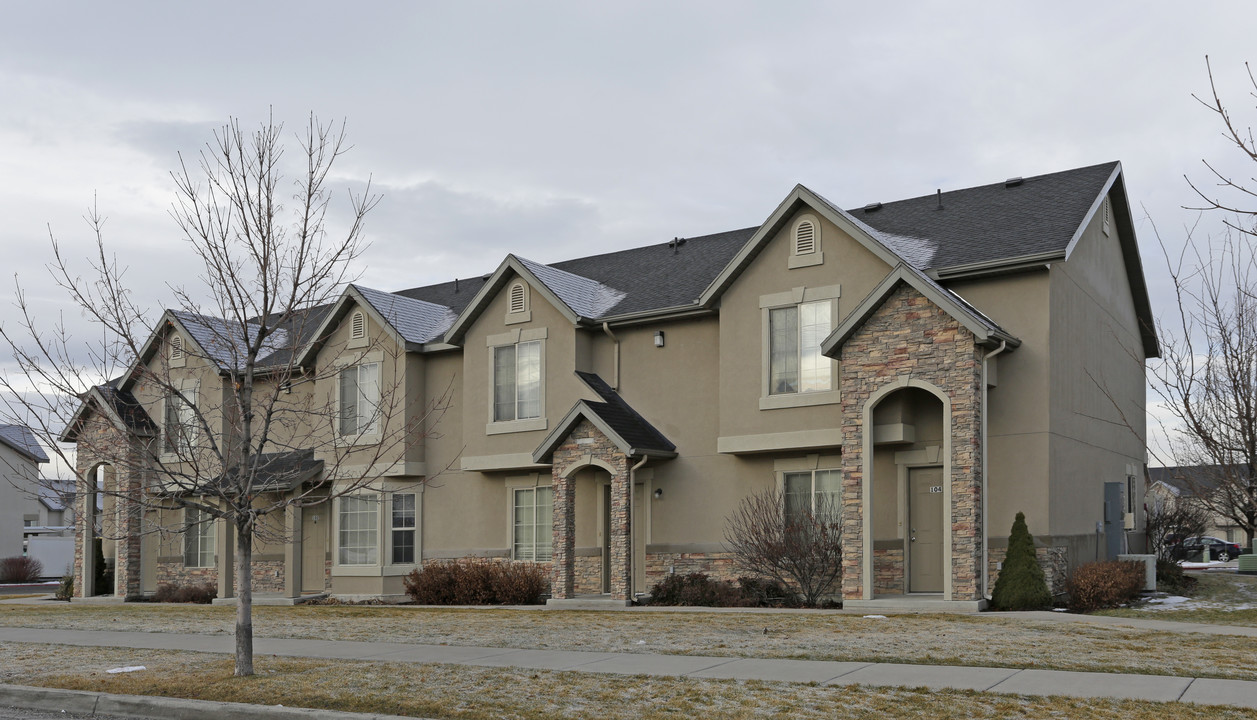 Logan Landing in Logan, UT - Building Photo