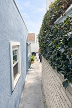 315 Sapphire Ave in Newport Beach, CA - Building Photo - Building Photo