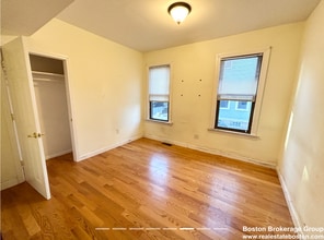 1568 Tremont St, Unit P1 in Boston, MA - Building Photo - Building Photo