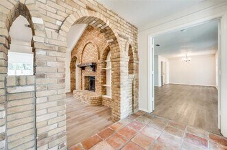 1710 Green Oaks Dr in Irving, TX - Building Photo - Building Photo
