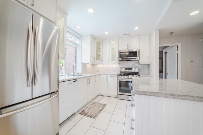 3547 Cameo Dr in Oceanside, CA - Foto de edificio - Building Photo