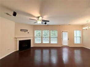 13432 Gardiner Ln in Milton, GA - Foto de edificio - Building Photo