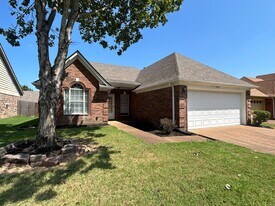 4806 Ashcroft Dr in Memphis, TN - Building Photo