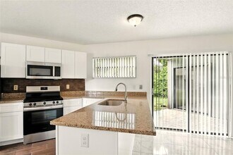 4523 Hidden Oak Ct in Orlando, FL - Building Photo - Building Photo