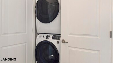 10670 Jake Jabs Blvd, Unit 1309 in Longmont, CO - Foto de edificio - Building Photo