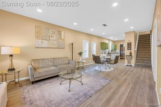 8857 Charlevoix St in Detroit, MI - Building Photo - Building Photo