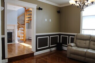 33 Franklin St, Unit 2 in Somerville, MA - Building Photo - Building Photo