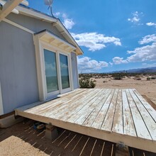 67210 Giant Rock Rd in Joshua Tree, CA - Foto de edificio - Building Photo
