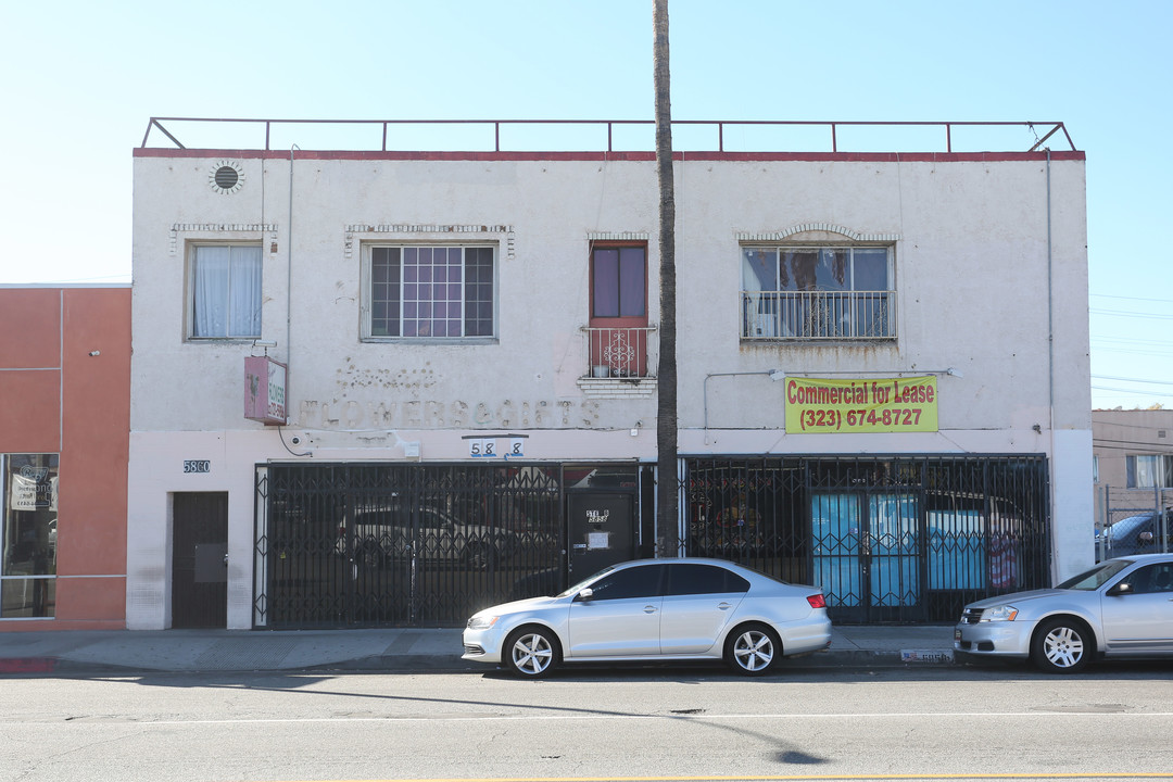 5860 Whittier Blvd in Los Angeles, CA - Building Photo