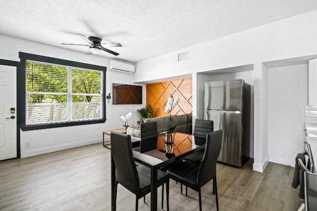 209 W Gladys St in Tampa, FL - Building Photo - Building Photo