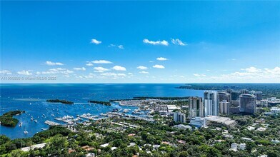 2205 Overbrook St in Miami, FL - Building Photo - Building Photo