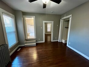 3704 Eastern Ave, Unit 2 in Cincinnati, OH - Foto de edificio - Building Photo