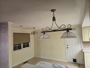 530-526 NE 26th Ct in McMinnville, OR - Building Photo - Building Photo