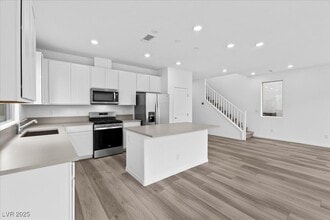 5774 Aurora Gale Ct in Las Vegas, NV - Building Photo - Building Photo