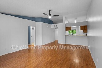 5461 Lake Margaret Dr in Orlando, FL - Building Photo - Building Photo