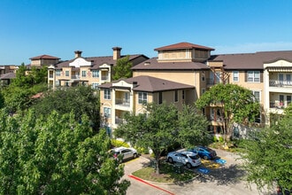 The Landon at Lake Highlands in Dallas, TX - Foto de edificio - Building Photo
