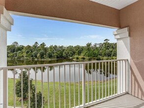 4908 Key Lime Dr, Unit 301 in Jacksonville, FL - Building Photo - Building Photo