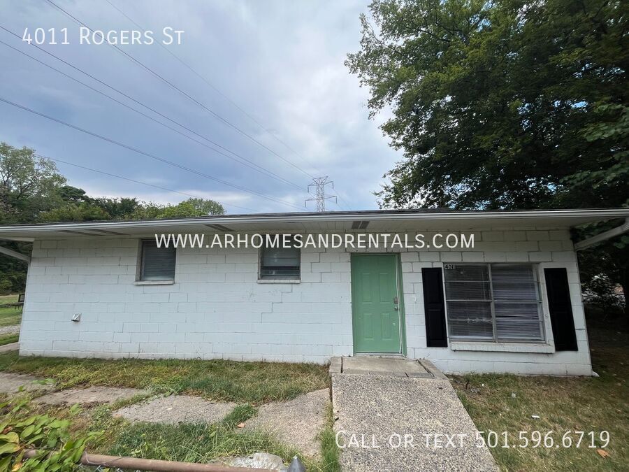 4011 Rogers St in North Little Rock, AR - Building Photo