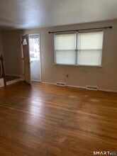 27 Jerry Rd in East Hartford, CT - Building Photo - Building Photo