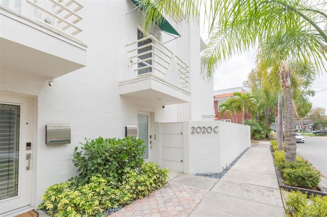 property at 2020 W Dekle Ave