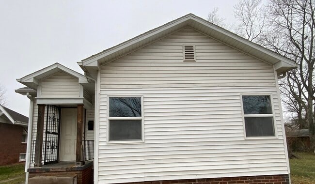 property at 1222 N Franklin St