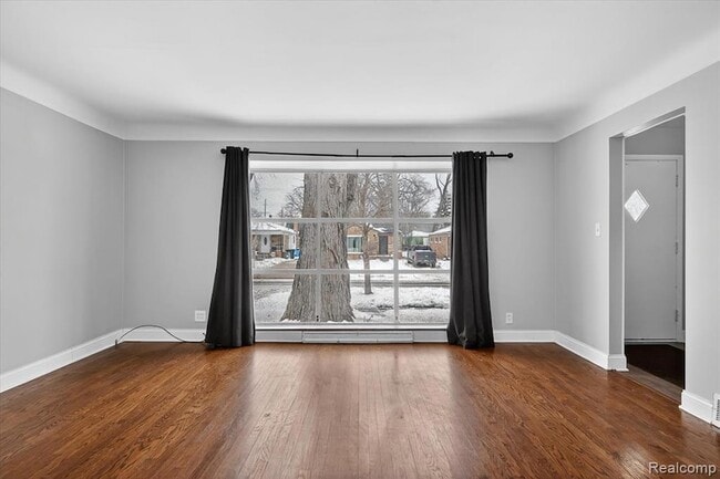 13731 Elgin St in Oak Park, MI - Building Photo - Building Photo