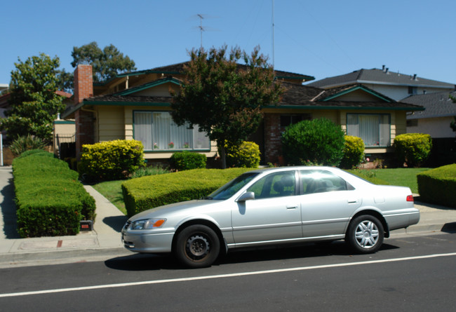 700 Harvard Ave in Santa Clara, CA - Building Photo - Building Photo