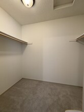 9381 Bass Creek Cir N in Minneapolis, MN - Foto de edificio - Building Photo