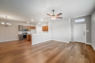 9709 Grosbeak Ln in The Woodlands, TX - Building Photo - Building Photo