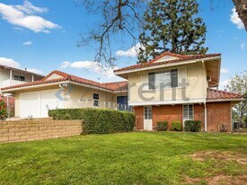 9534 Swinton Ave in Los Angeles, CA - Building Photo